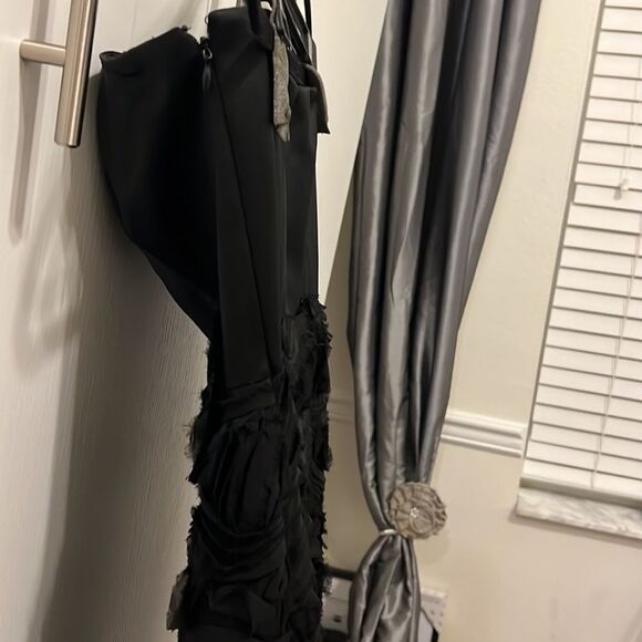 Tahari size 2 cocktail dress strapless NWT side zip New Year’s Eve or holiday - Picture 6 of 7